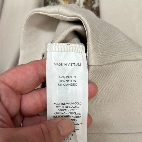 Quince Women's Ecru-Beige Ultra-Stretch Ponte Pants Pintuck Ankle XS - Picture 8 of 8